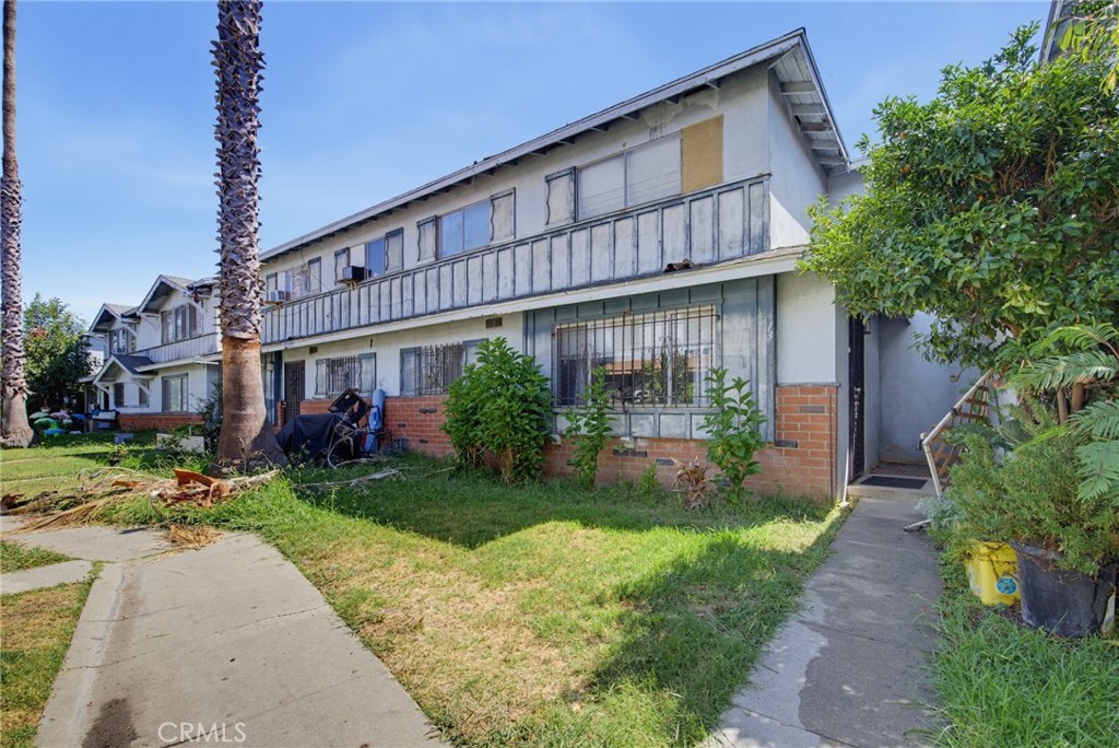 13 Paradise N, Carson, CA 90745 — photo 1