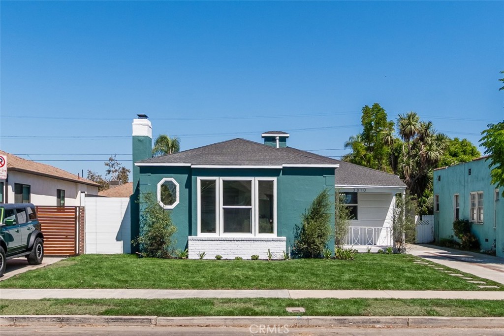 3810 Olmsted Avenue, Los Angeles, CA 90008 — photo 1