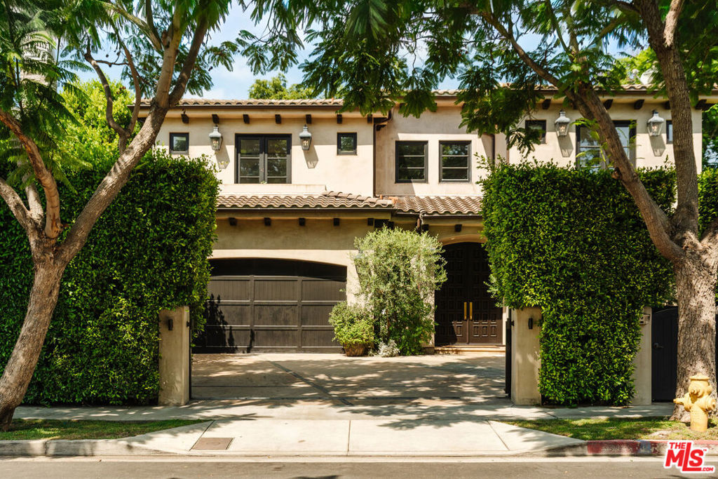 11432 Aqua Vista Street, Studio City, CA 91604 — photo 1