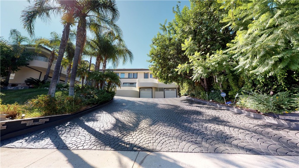 22500 N Summit Ridge, Chatsworth, CA 91311 — photo 1
