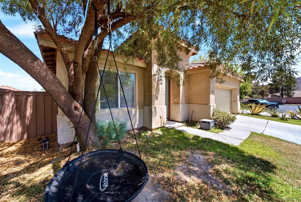 120 Estancia Way, Hemet, CA 92545 — photo 1