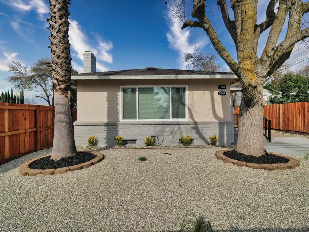 308 6th Street, Roseville, CA 95678 — photo 1