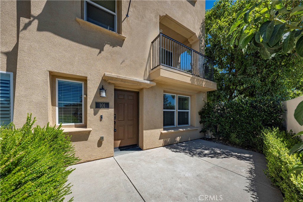 803 N Dalton Avenue 101, Azusa, CA 91702 — photo 1
