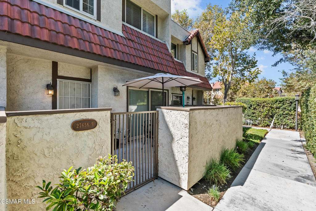 27656 Ironstone Drive 5, Canyon Country, CA 91387 — photo 1