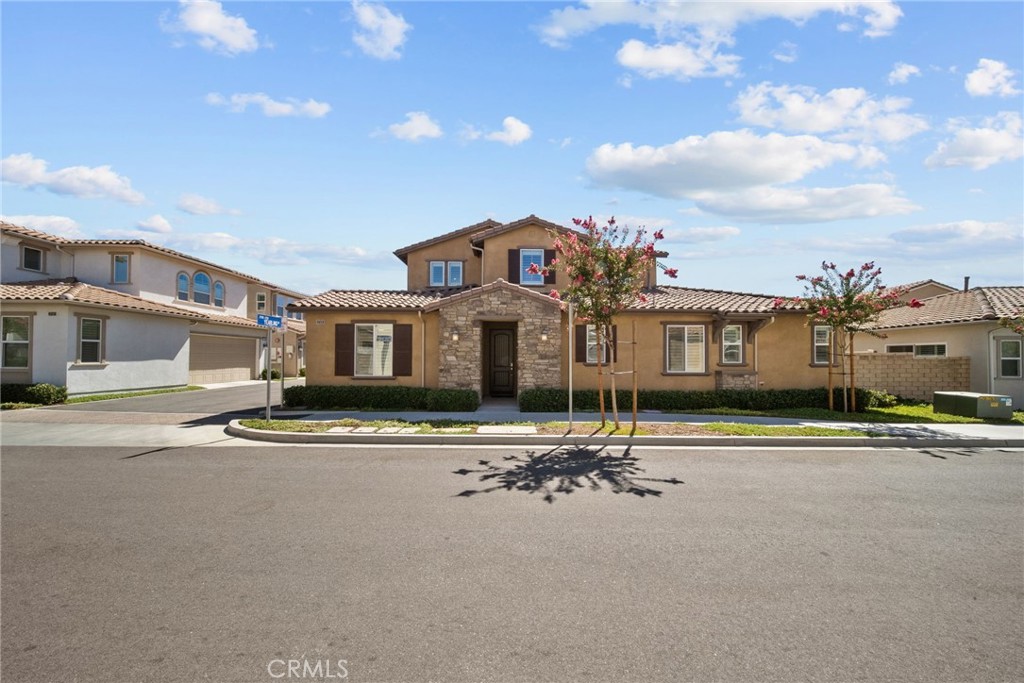 27105 Yearling, Saugus, CA 91350 — photo 1