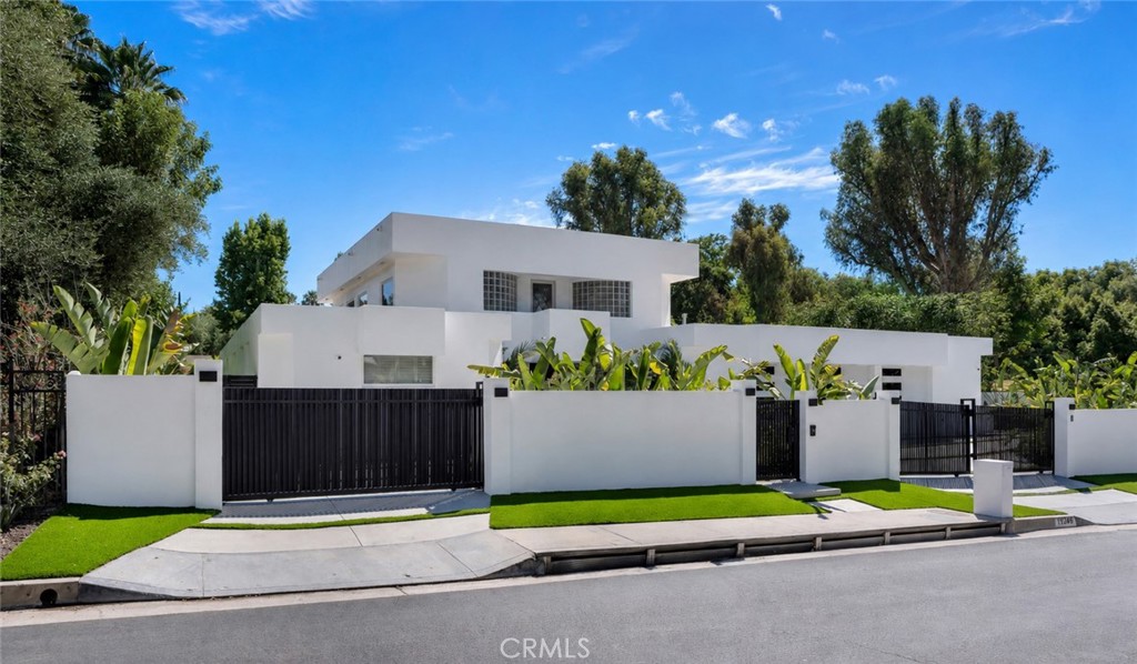 19246 Rosita Street, Tarzana, CA 91356 — photo 1