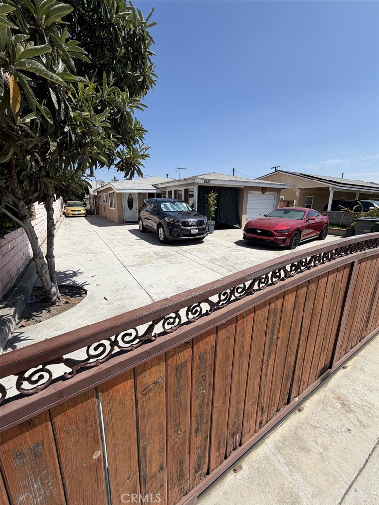 4527 Mcmillan, Lynwood, CA 90262 — photo 1