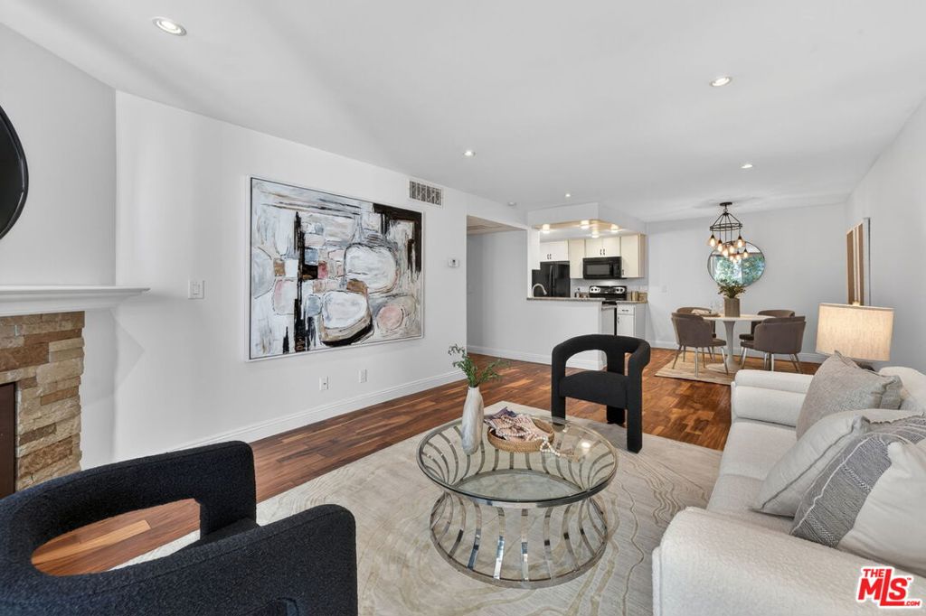 8530 Holloway Drive 303, West Hollywood, CA 90069 — photo 1