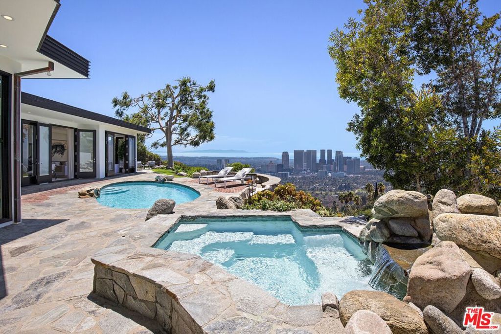 9302 Nightingale Drive, Los Angeles, CA 90069 — photo 1