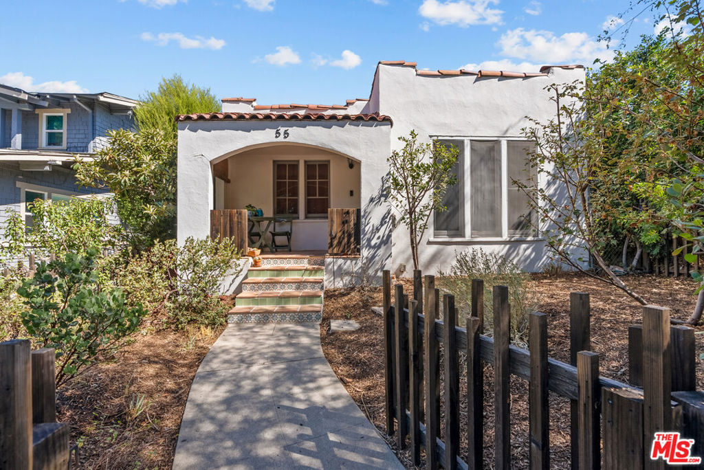 55 W Washington Boulevard, Pasadena, CA 91103 — photo 1