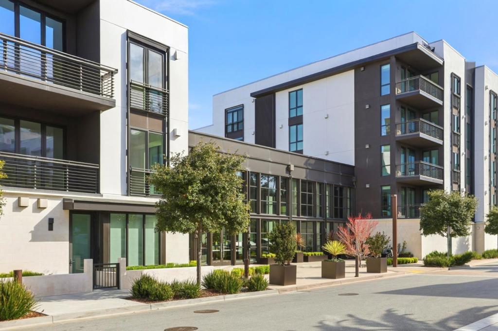 1 Bristol Court 515, San Francisco, CA 94130 — photo 1