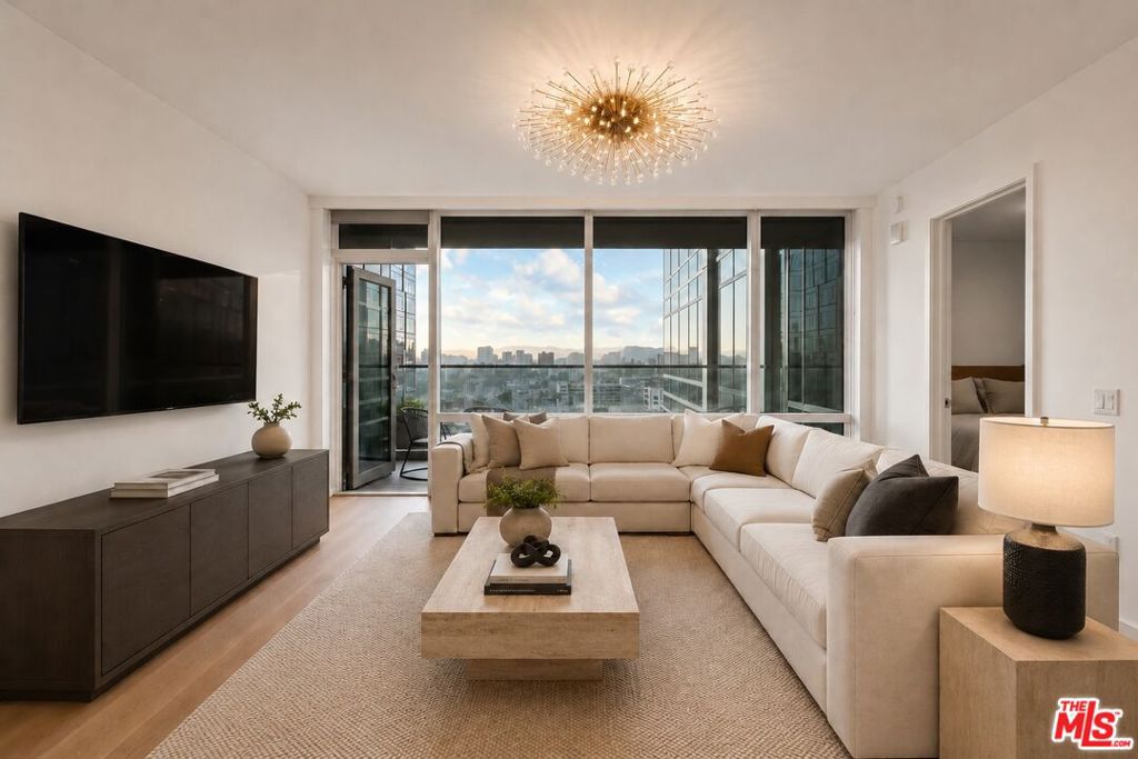 877 Francisco Street 1716, Los Angeles, CA 90017 — photo 1