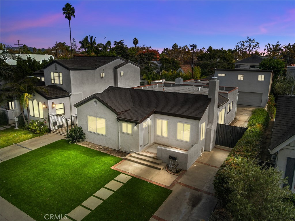 422 S Sycamore Avenue, Los Angeles, CA 90036 — photo 1