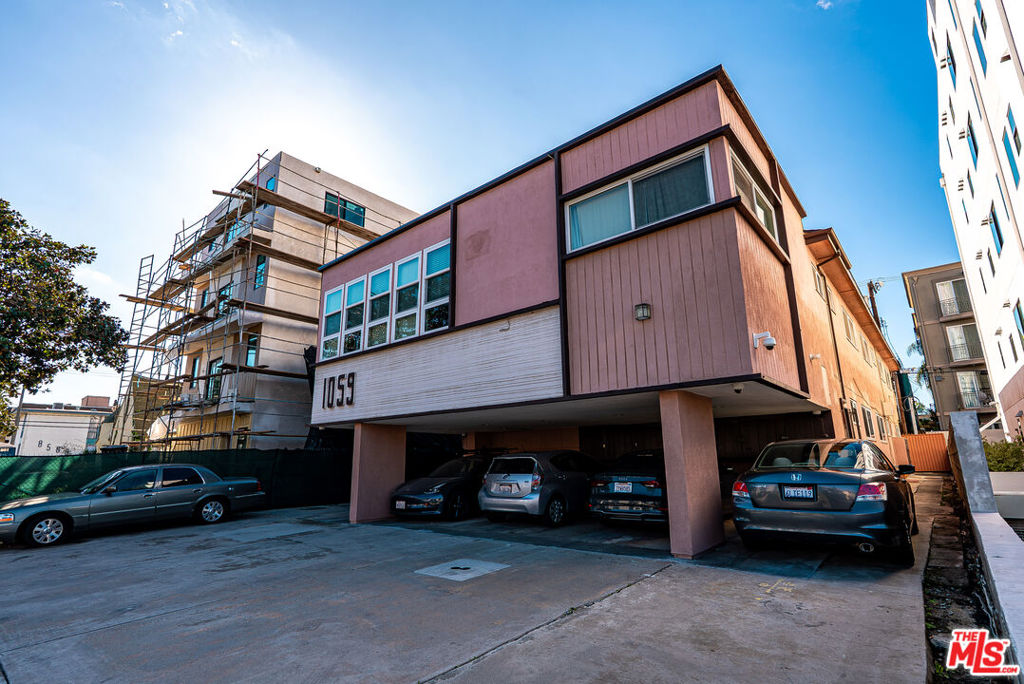 1059 S Corning Street, Los Angeles, CA 90035 — photo 1