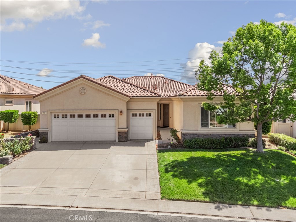 957 Avenal, Beaumont, CA 92223 — photo 1