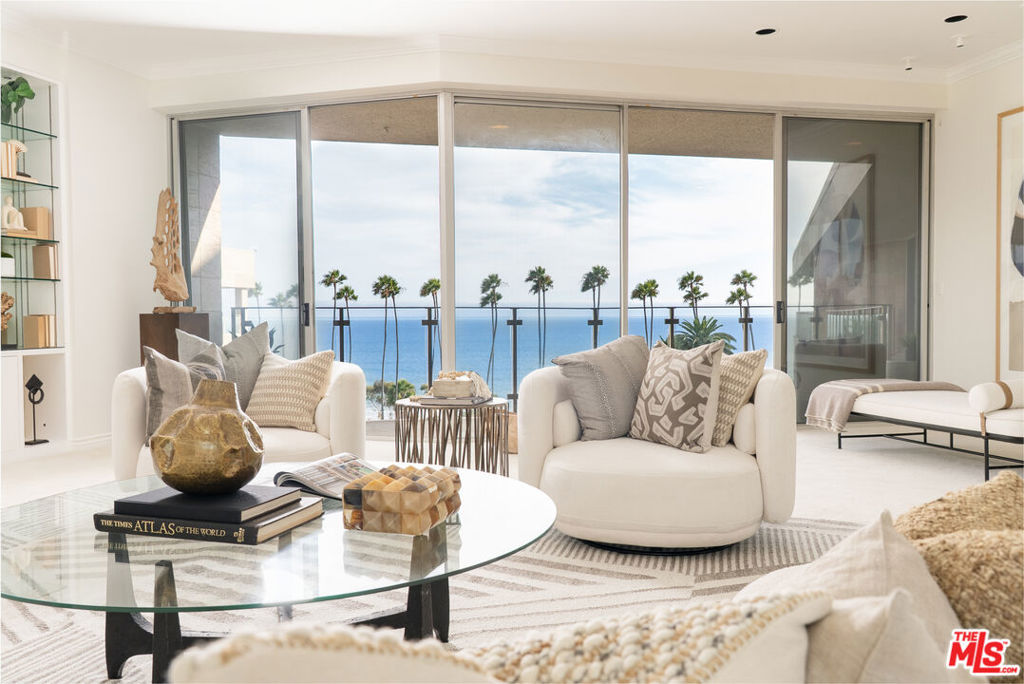 515 Ocean Avenue NPH B, Santa Monica, CA 90402 — photo 1
