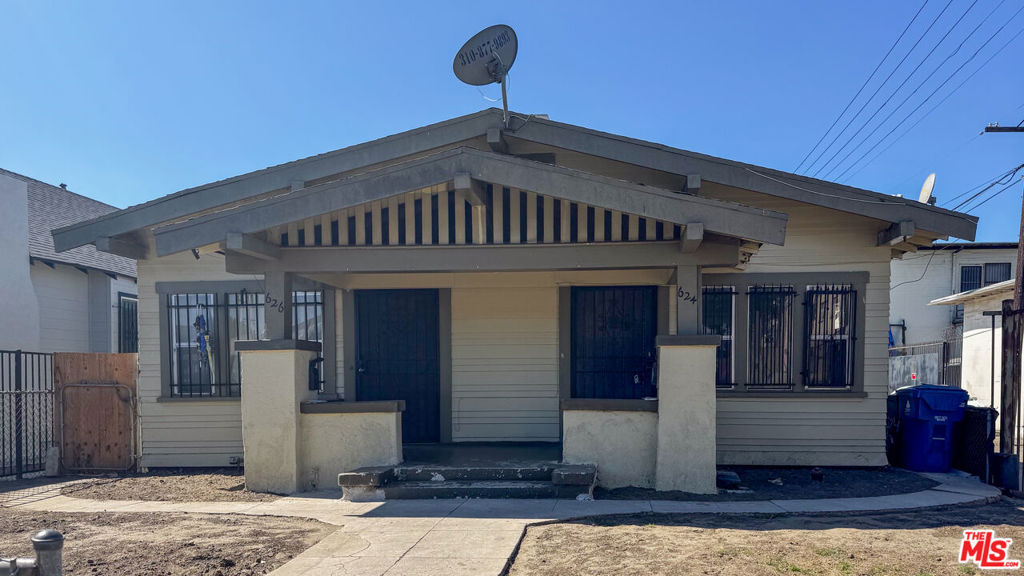 624 E 49th Street, Los Angeles, CA 90011 — photo 1