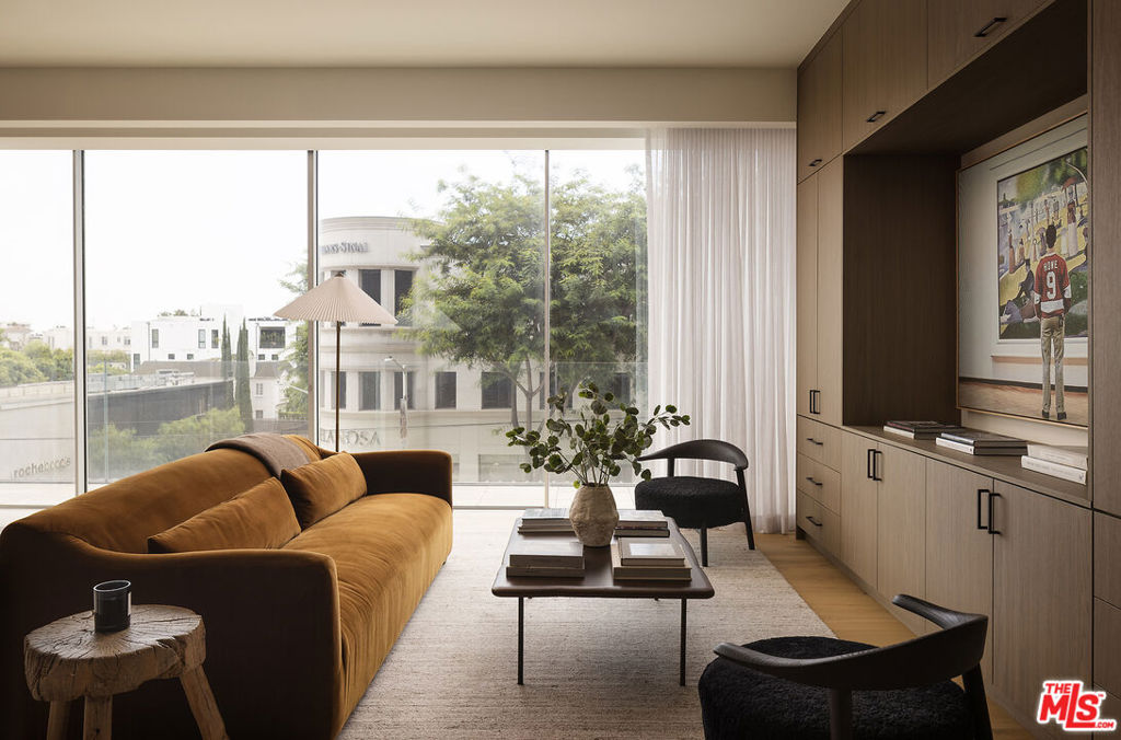 8899 Beverly Boulevard 4F, West Hollywood, CA 90048 — photo 1