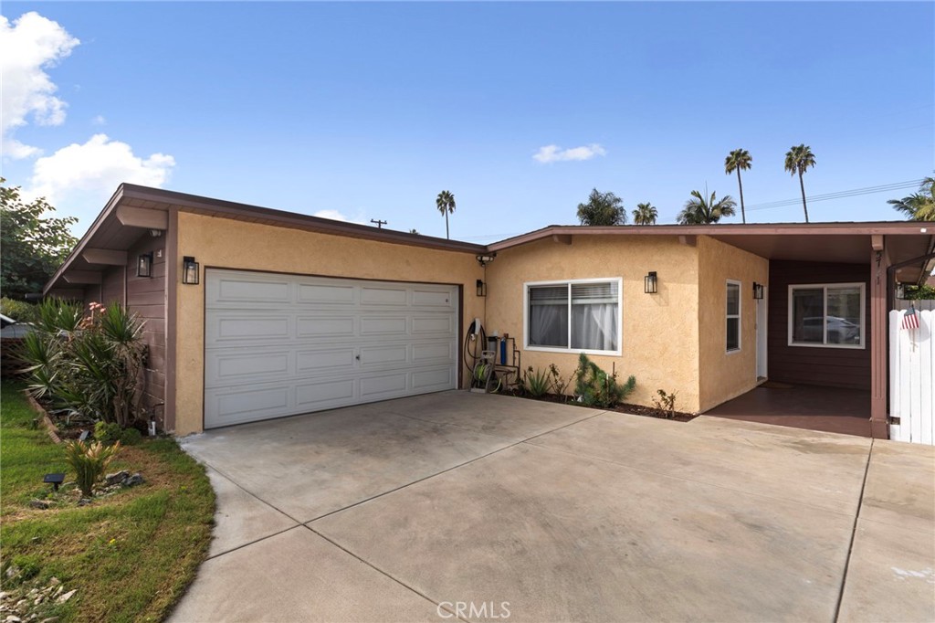 5721 N Rockvale Ave, Azusa, CA 91702 — photo 1
