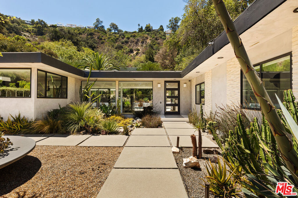 9991 Liebe Drive, Los Angeles, CA 90210 — photo 1