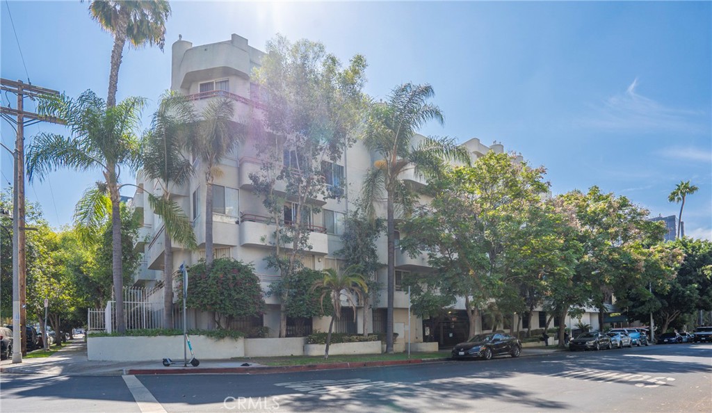 500 S Berendo Street 102, Los Angeles, CA 90020 — photo 1