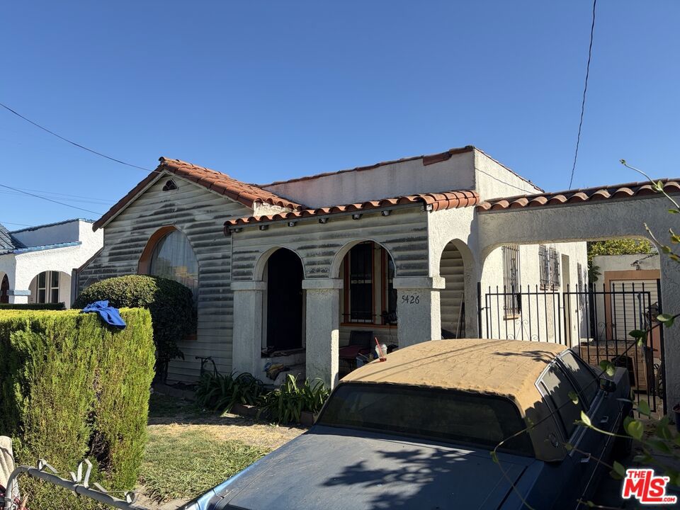 5426 Homeside Avenue, Los Angeles, CA 90016 — photo 1