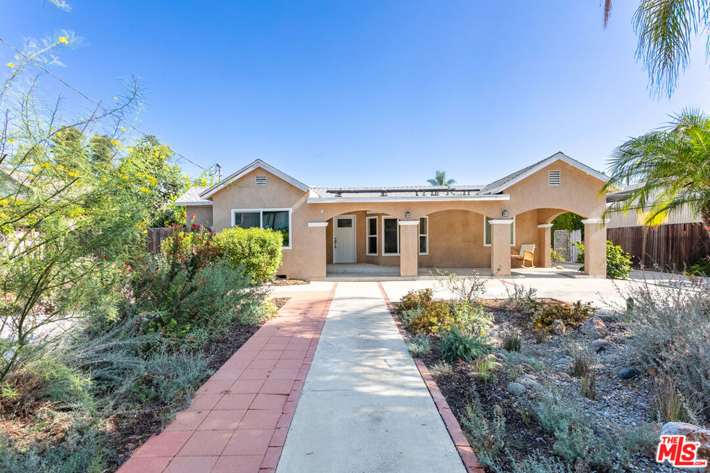 11817 Kittridge Street, Los Angeles, CA 91606 — photo 1
