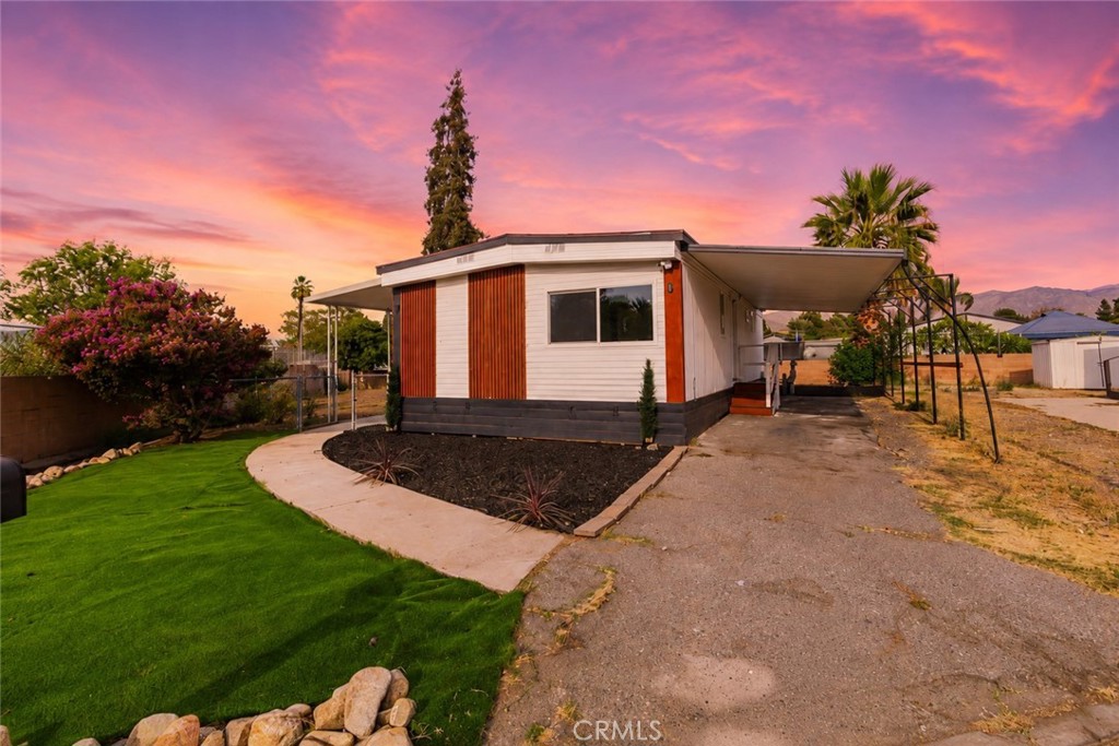142 Sir Damas Drive, Riverside, CA 92507 — photo 1