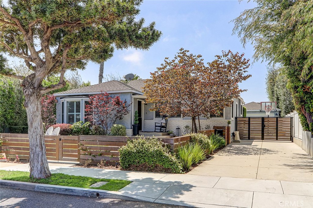 202 W Sycamore, El Segundo, CA 90245 — photo 1