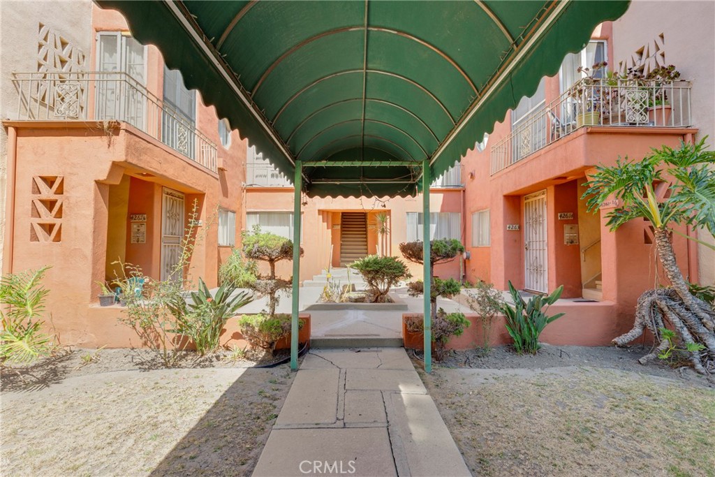 4261 Leimert Boulevard, Los Angeles, CA 90008 — photo 1