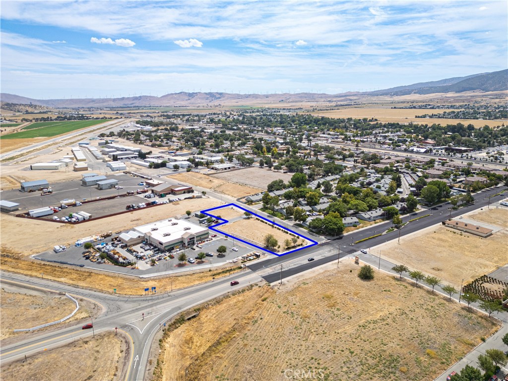 408 N Mill Street, Tehachapi, CA 93561 — photo 1