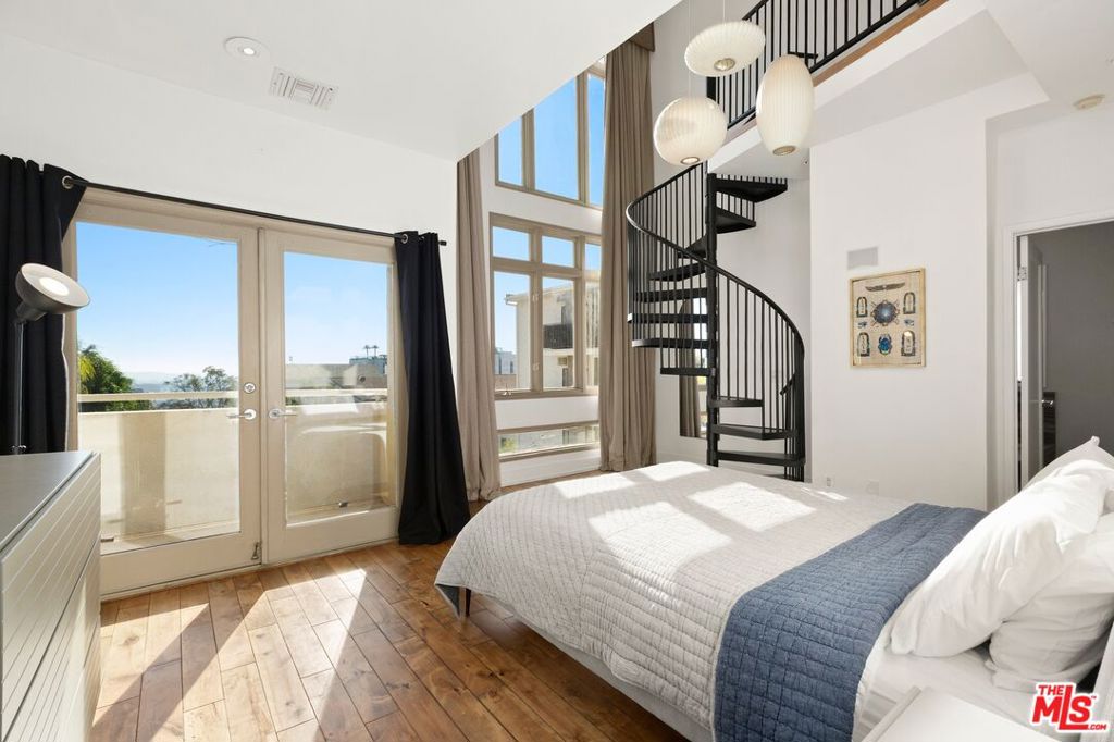1145 N Horn Avenue E, West Hollywood, CA 90069 — photo 1