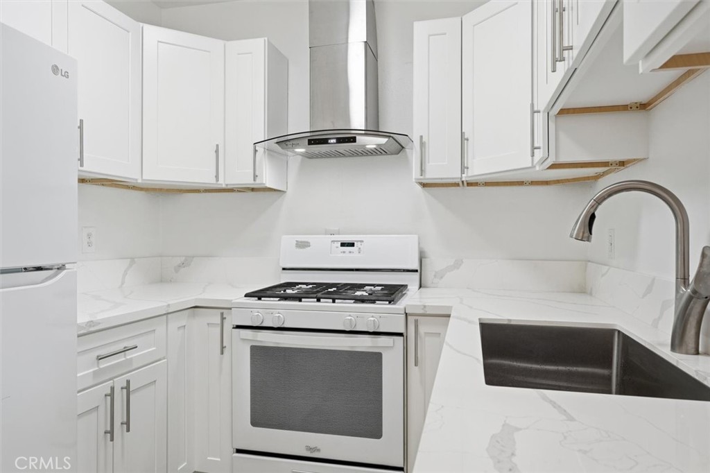 1036 Magnolia 207, Gardena, CA 90247 — photo 1