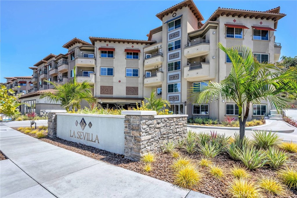 927 Deep Valley 308, Rolling Hills Estates, CA 90274 — photo 1