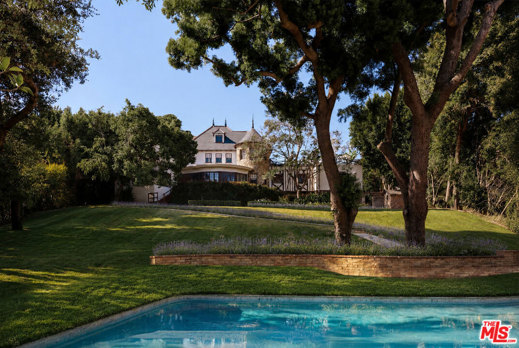 1027 Ridgedale Drive, Beverly Hills, CA 90210 — photo 1