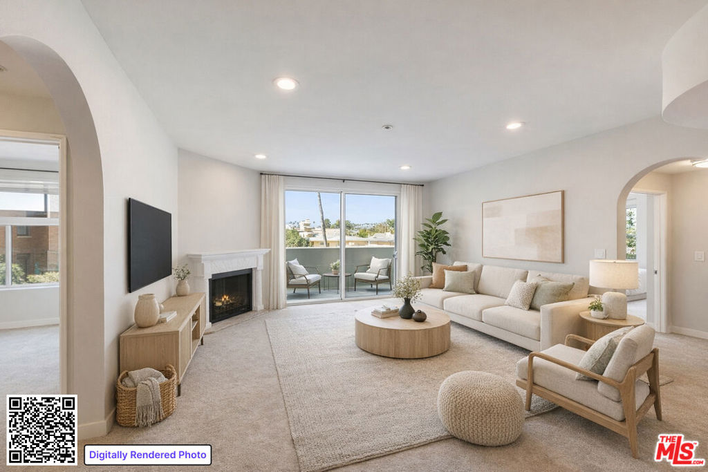 620 S Gramercy Place 320, Los Angeles, CA 90005 — photo 1