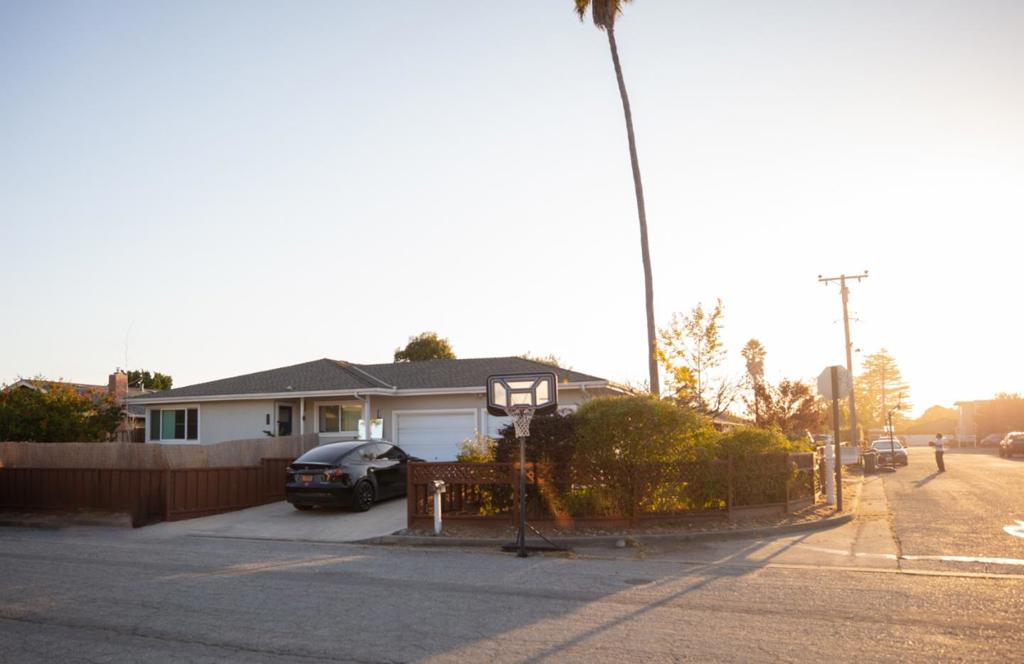 1915 Halterman Avenue, Santa Cruz, CA 95062 — photo 1