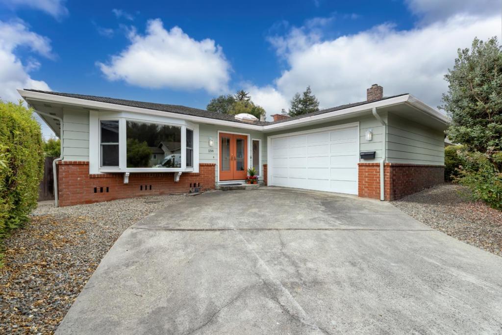 138 Woodcrest Place, Santa Cruz, CA 95065 — photo 1