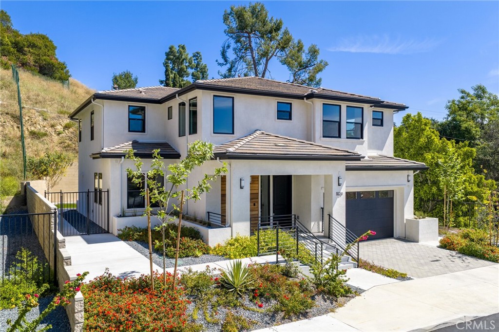 1029 N STALEY LANE, Los Angeles, CA 90042 — photo 1