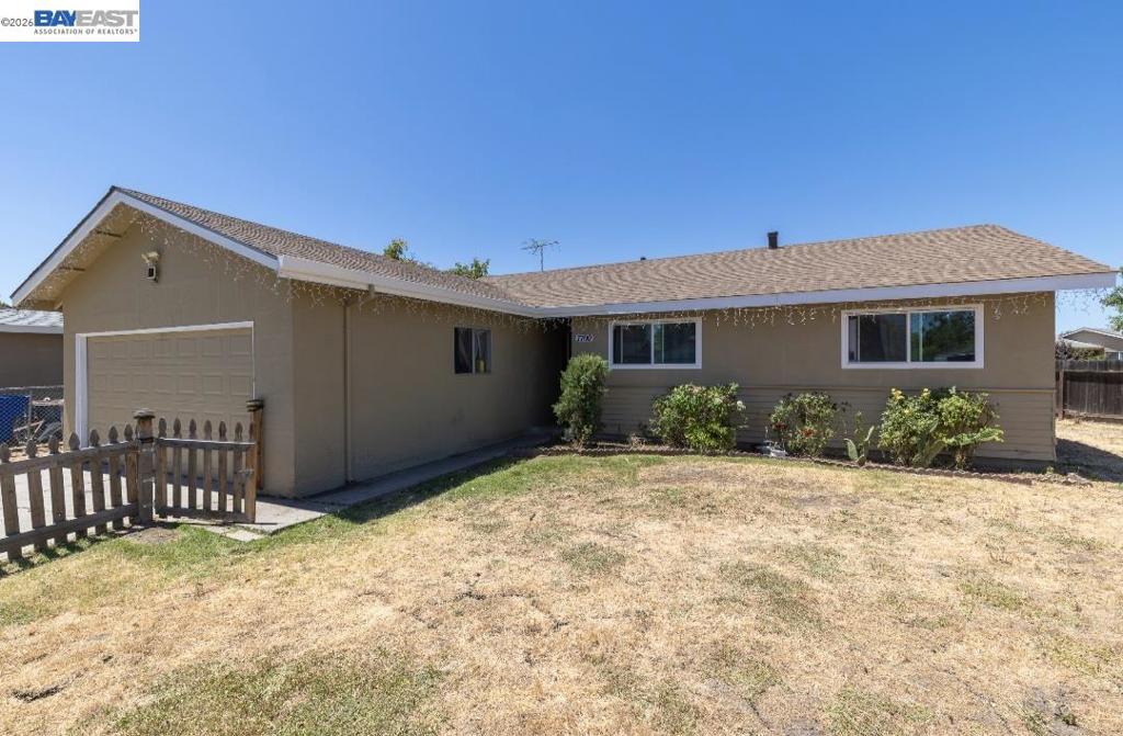 7700 Laramore, Sacramento, CA 95832 — photo 1