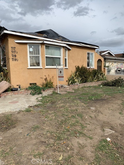 717 W 77th, Los Angeles, CA 90044 — photo 1