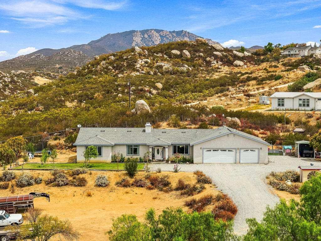 42030 Wildwood Lane, Aguanga, CA 92536 — photo 1