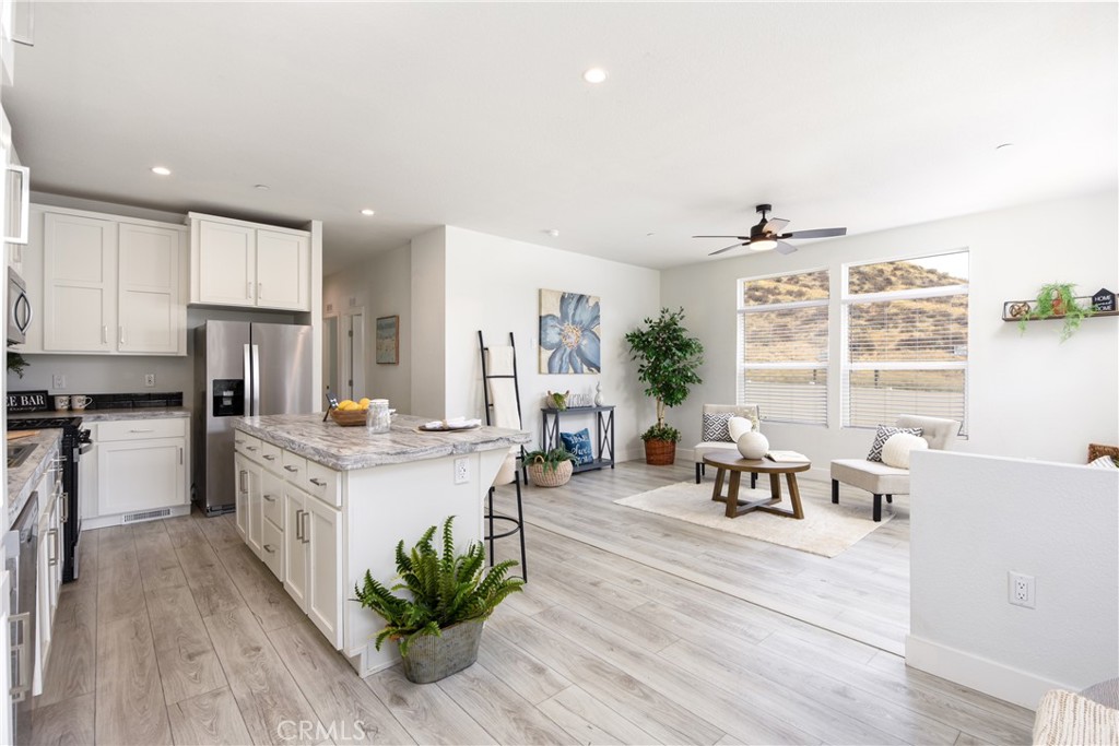 28186 Wells Fargo, Lake Elsinore, CA 92532 — photo 1