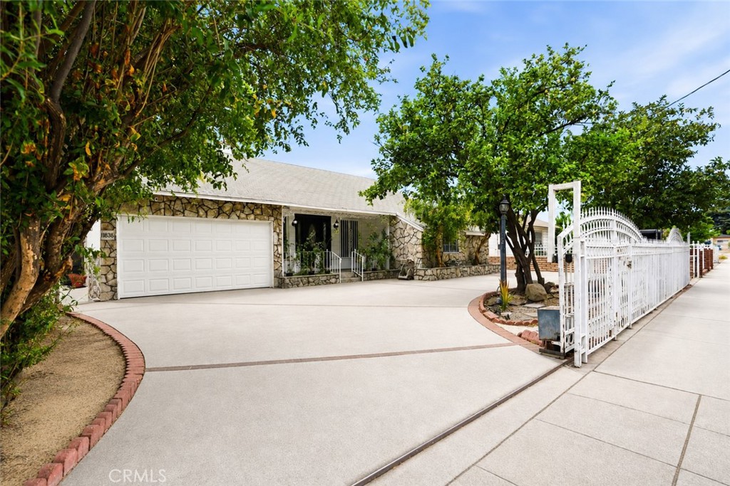 11840 Gilmore, Los Angeles, CA 91606 — photo 1