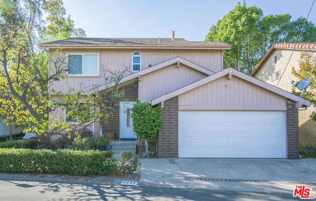 4245 Alhama Drive, Woodland Hills, CA 91364 — photo 1