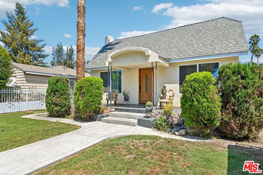 4806 7th Avenue, Los Angeles, CA 90043 — photo 1