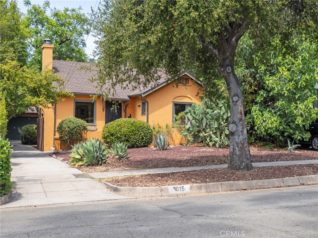 1815 N Michigan Avenue, Pasadena, CA 91104 — photo 1