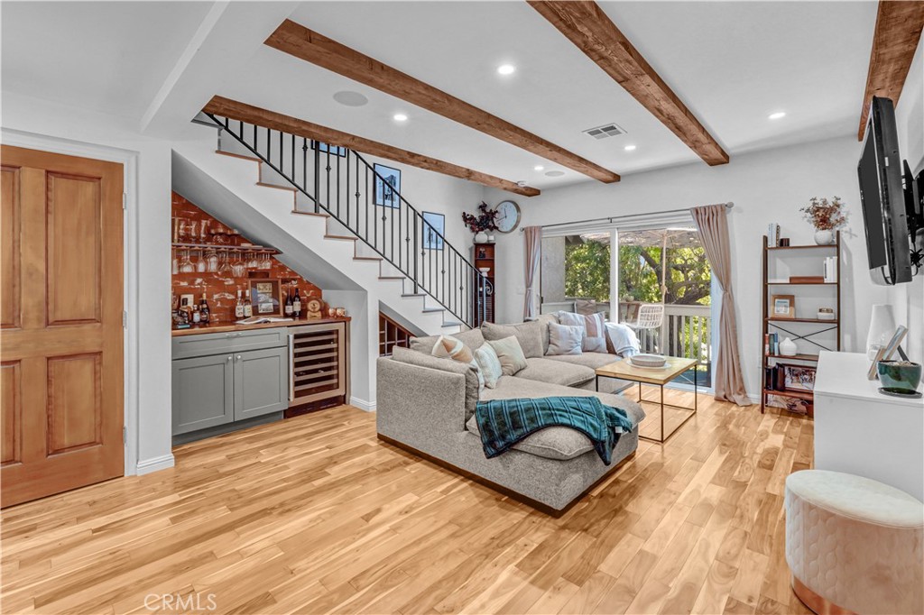 7050 Shoup 212, Canoga Park, CA 91303 — photo 1