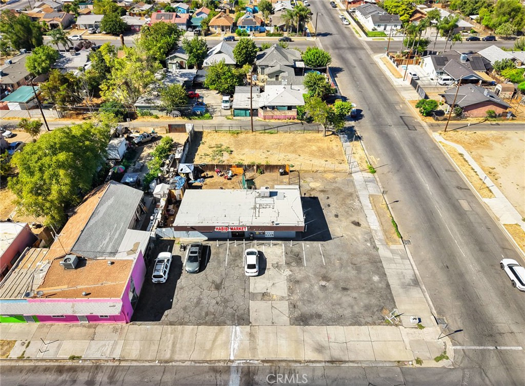 1134 Niles, Bakersfield, CA 93305 — photo 1