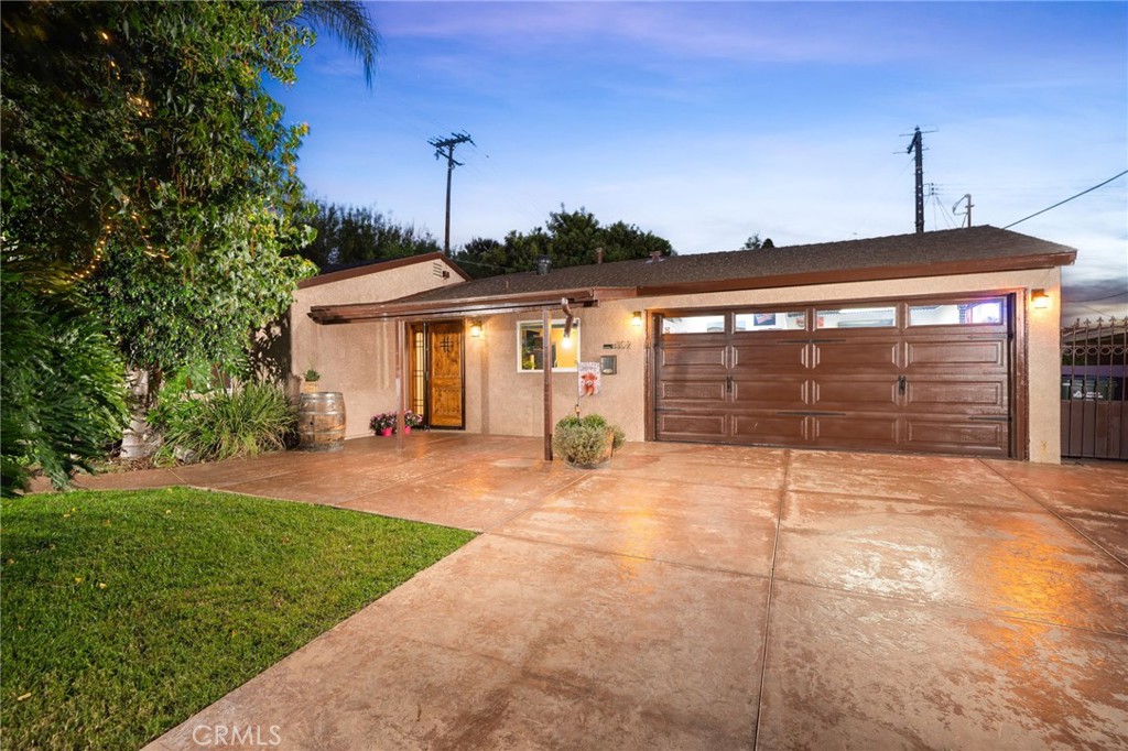 102 S Burnaby Drive, Glendora, CA 91741 — photo 1